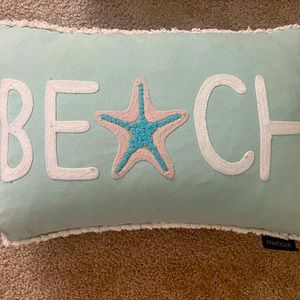 Beach outdoor pillow.   Great condition